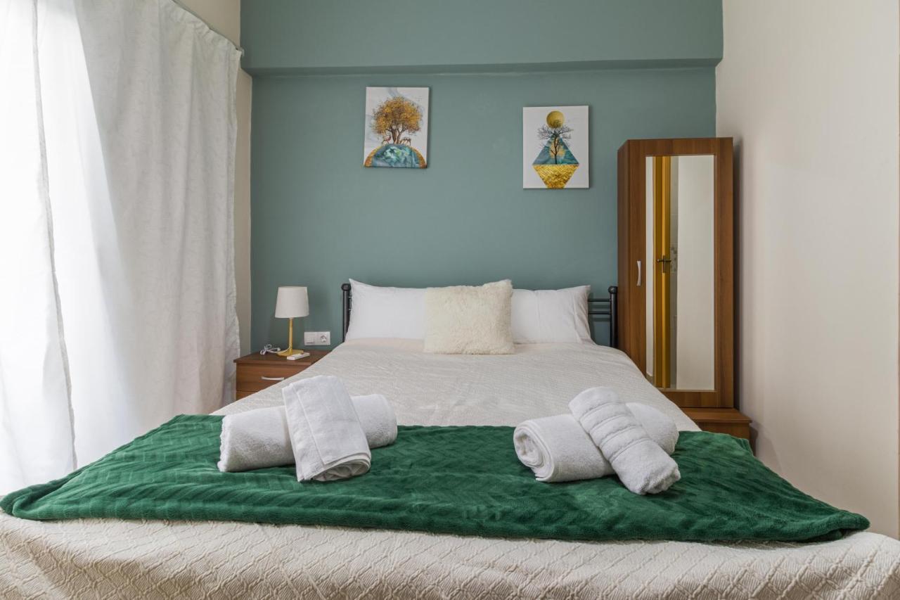 Couples Retreat, Fully Equipped Studio/ Loutraki Beach公寓 外观 照片